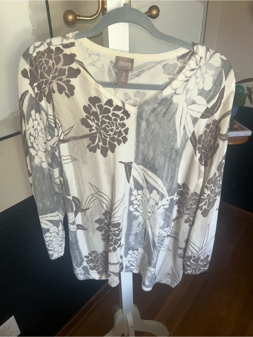 Chico's Cream and Brown Floral V-Neck Long Sleeve Top